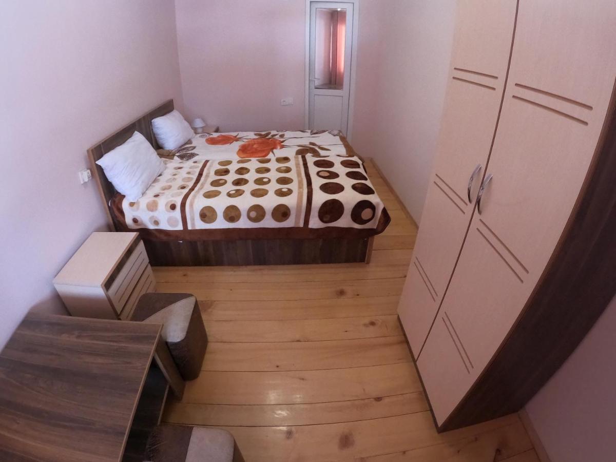 Girgola Bed and Breakfast Mestia Eksteriør billede