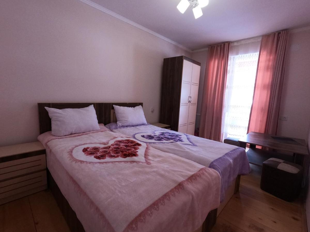 Girgola Bed and Breakfast Mestia Eksteriør billede