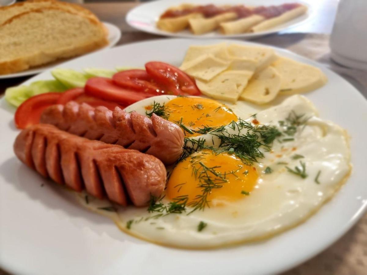 Girgola Bed and Breakfast Mestia Eksteriør billede