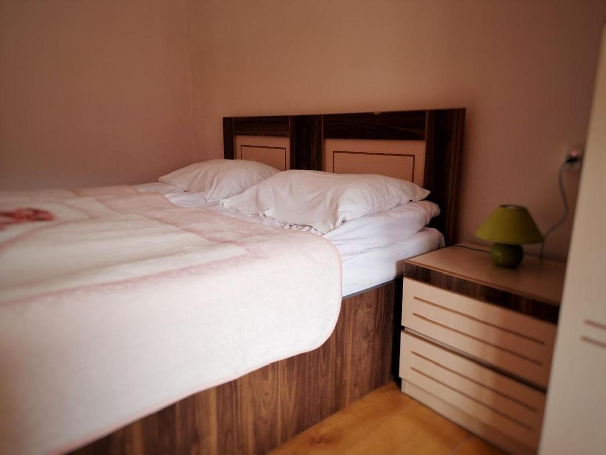 Girgola Bed and Breakfast Mestia Eksteriør billede