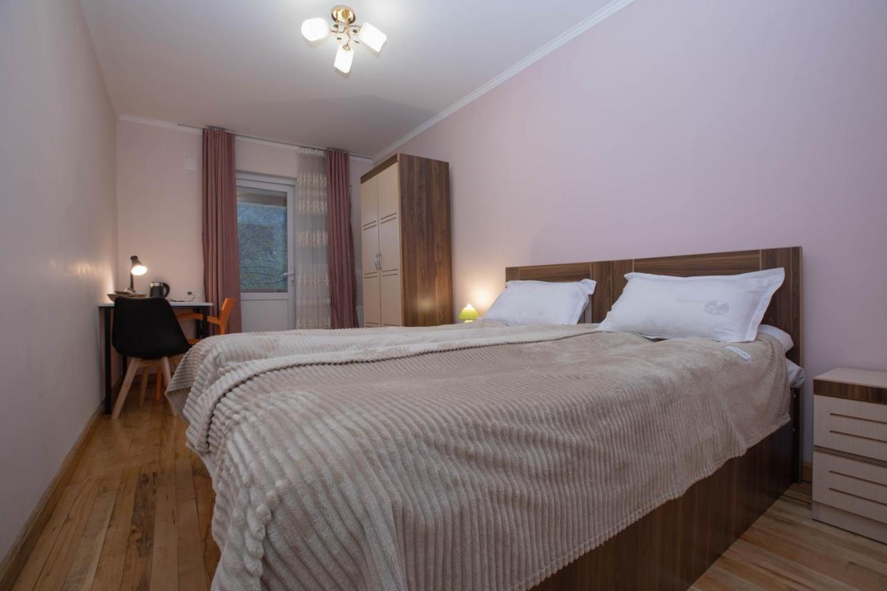 Girgola Bed and Breakfast Mestia Eksteriør billede